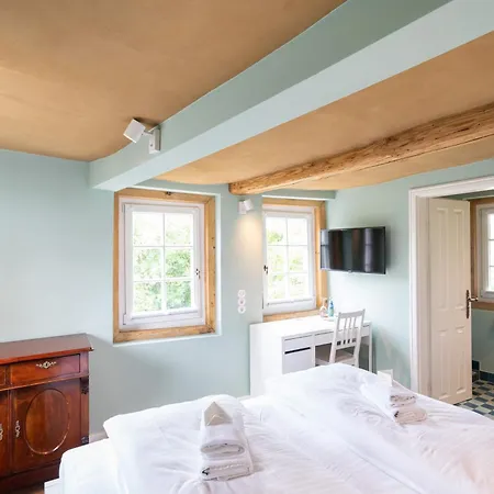 Boutique-hotel Stadtherberge 호텔 *
